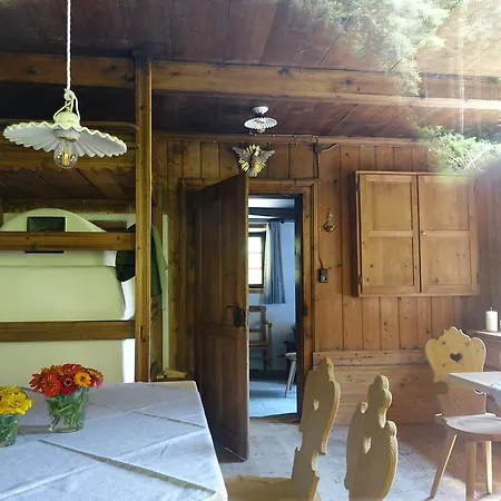 Lacknerbrunn Astl Alm Im Stilluptal *